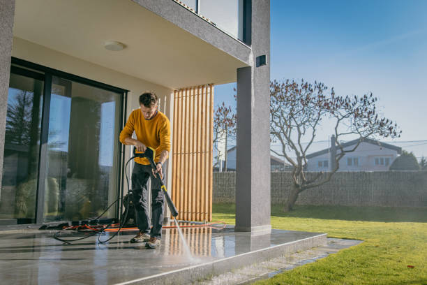 Best Window and Screen Pressure Cleaning in Poway, CA